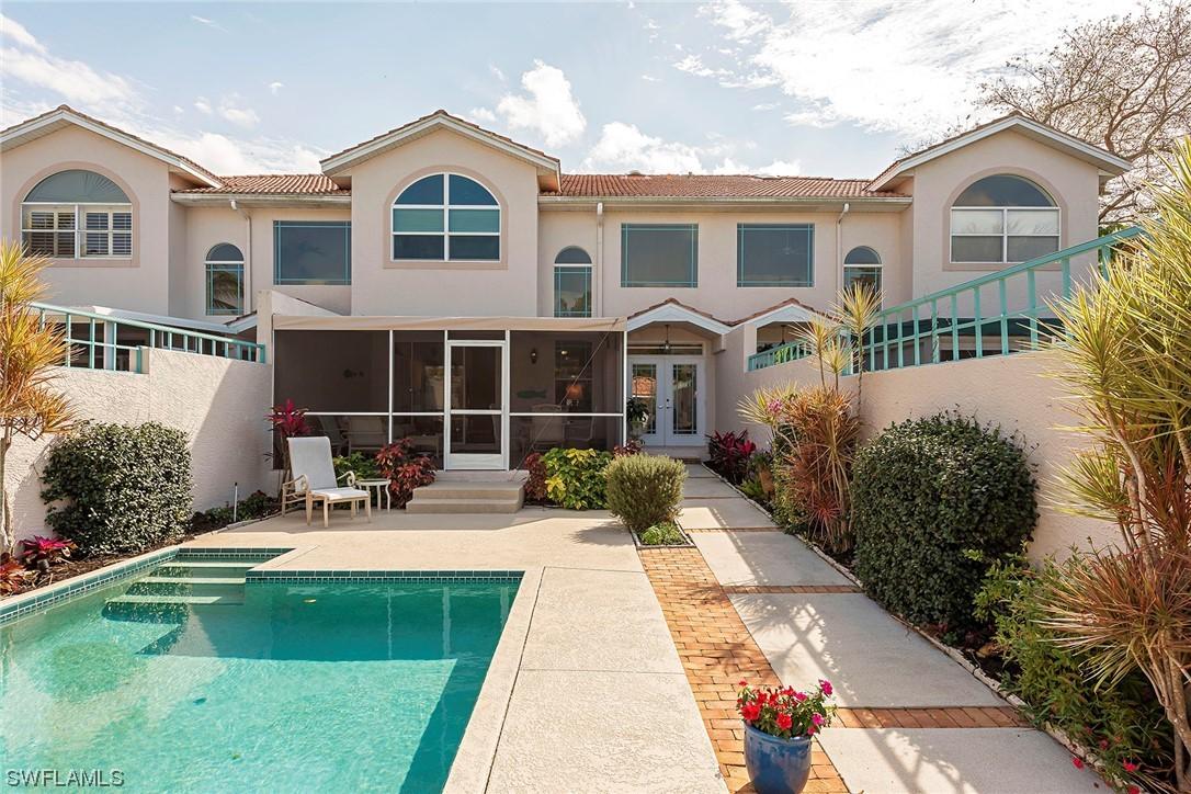 542 11th Ave. #2, Naples, FL 34102