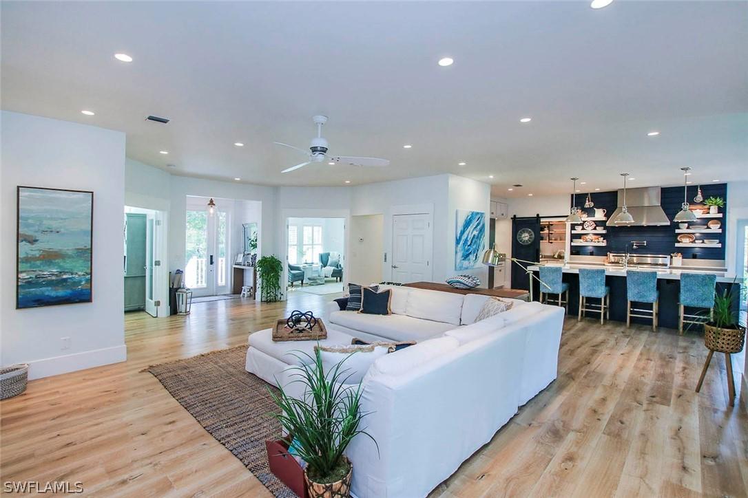 228 Violet Dr., Sanibel, FL 33957