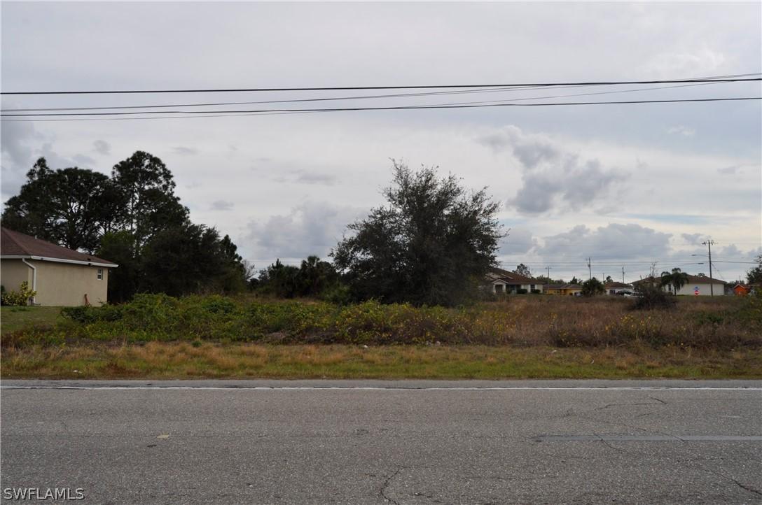 3817 8th St., Lehigh Acres, FL 33976