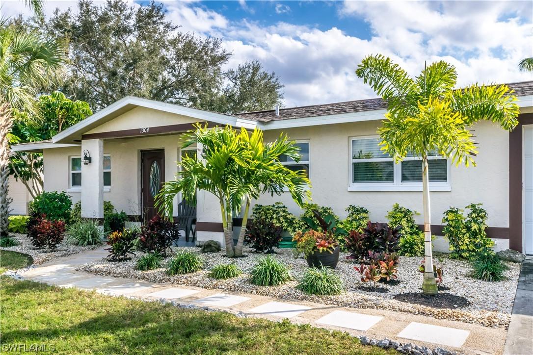 1304 SE 30th Ter., Cape Coral, FL 33904