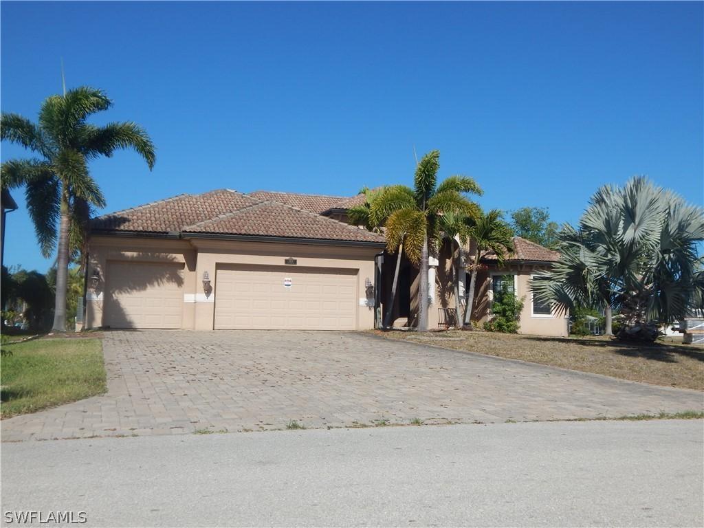 4108 SW 19th Pl., Cape Coral, FL 33914
