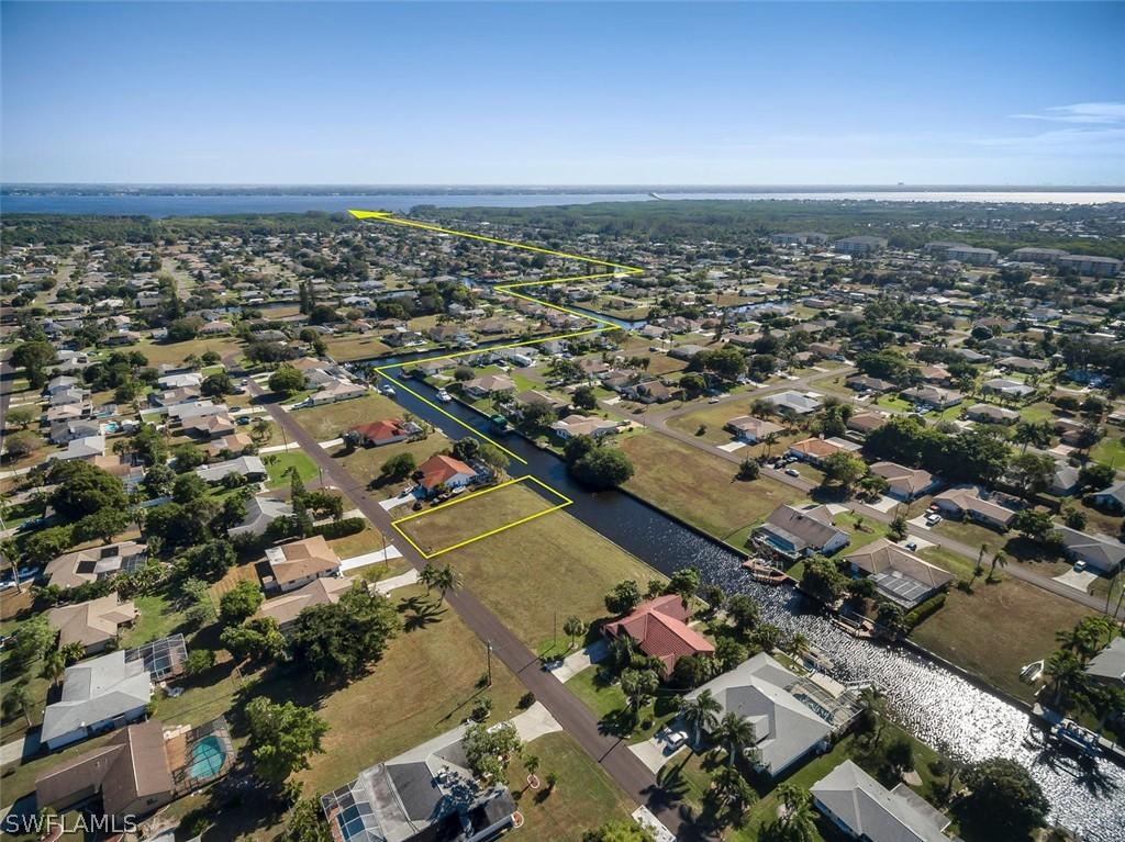 1912 SE 13th Ter., Cape Coral, FL 33990