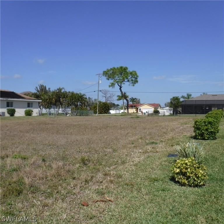 1907 SW 40th Ter., Cape Coral, FL 33914