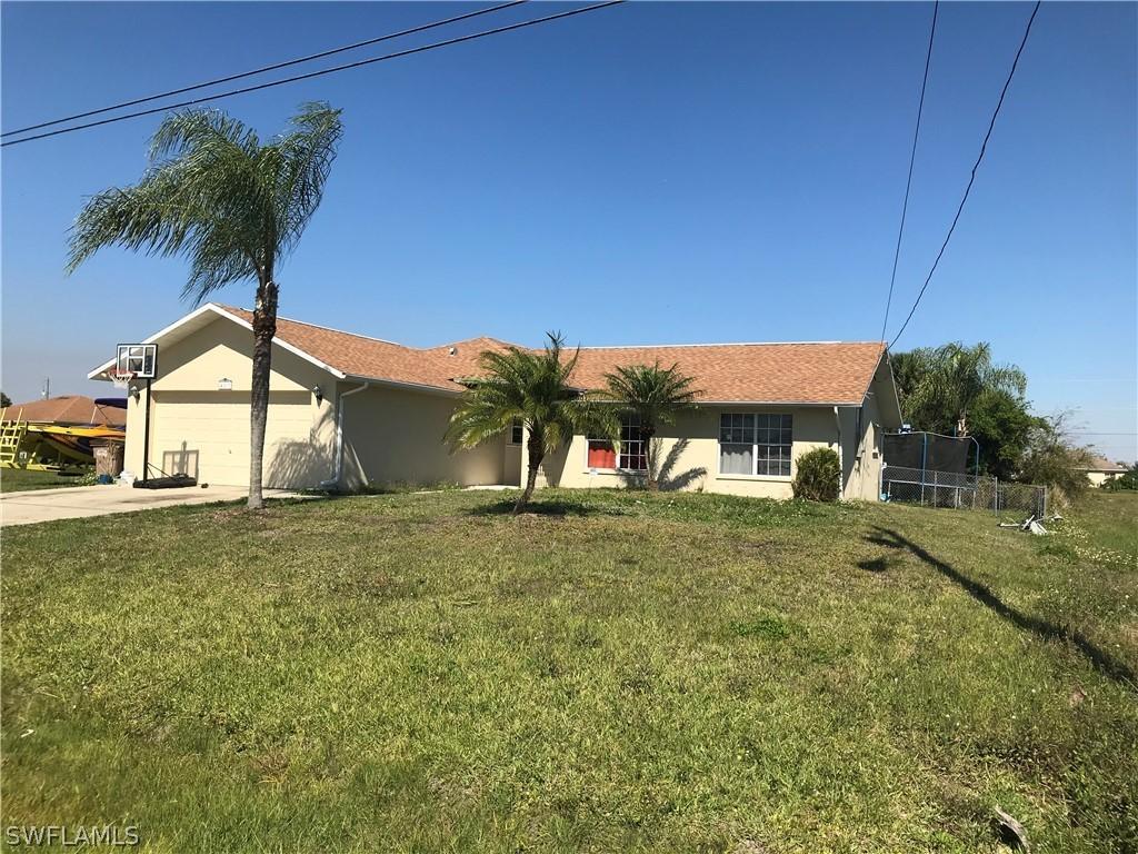423 NE Juanita Pl., Cape Coral, FL 33909