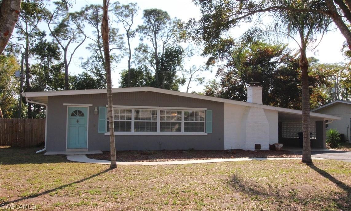 2266 Chandler Ave., Fort Myers, FL 33907