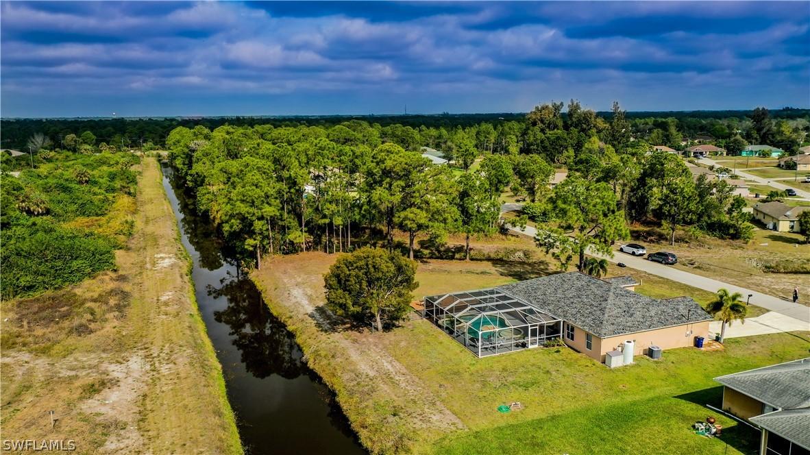 1111 Cedartree Ave., Lehigh Acres, FL 33971