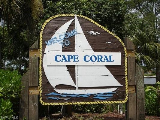 707 NW Douglas Cir., Cape Coral, FL 33993