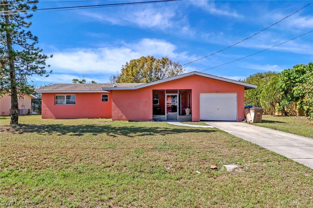 418 NE 15th Pl., Cape Coral, FL 33909