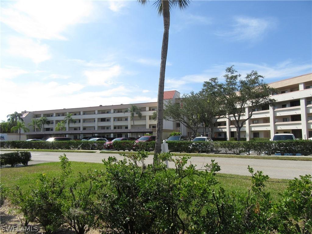 1781 Pebble Beach Dr. #308, Fort Myers, FL 33907