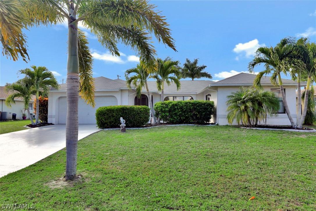 306 NE 19th Pl., Cape Coral, FL 33909