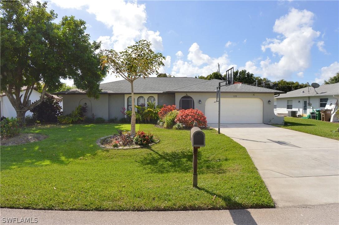 1218 SE 36th Ter., Cape Coral, FL 33904