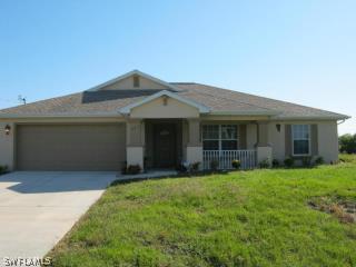 521 Kilgour Ave., Lehigh Acres, FL 33974