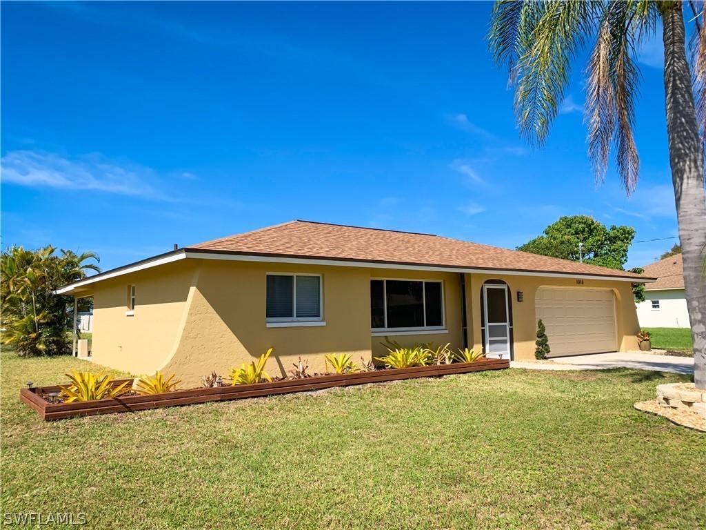 1016 SE 17th Pl., Cape Coral, FL 33990