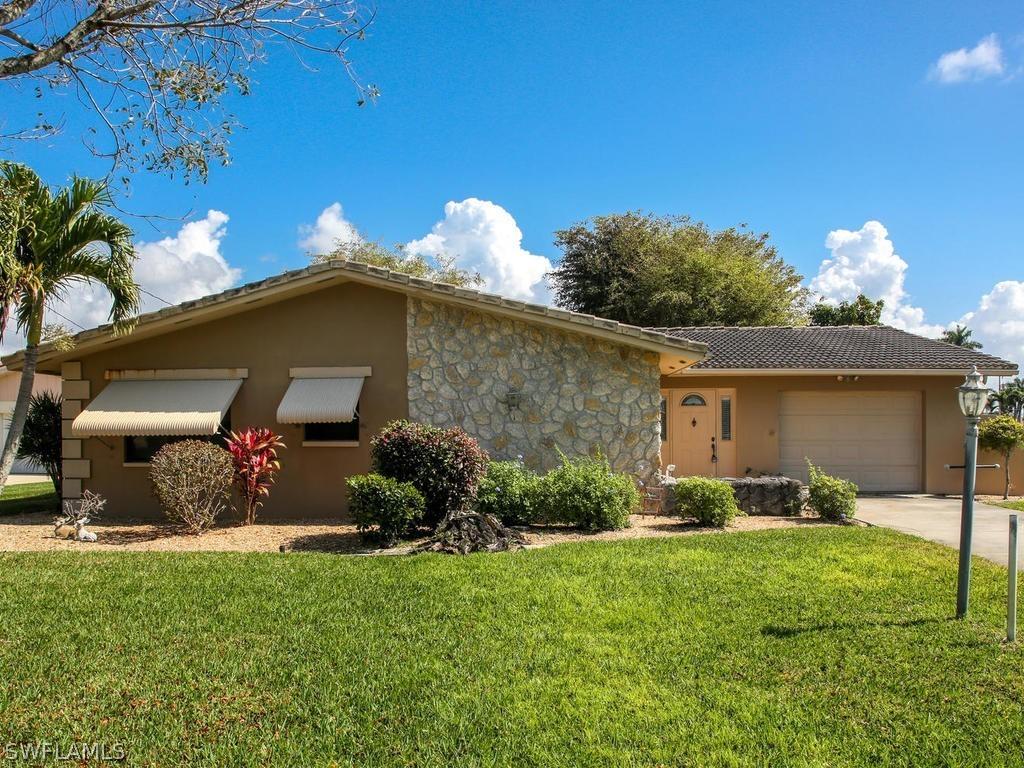 4317 SE 18th Pl., Cape Coral, FL 33904