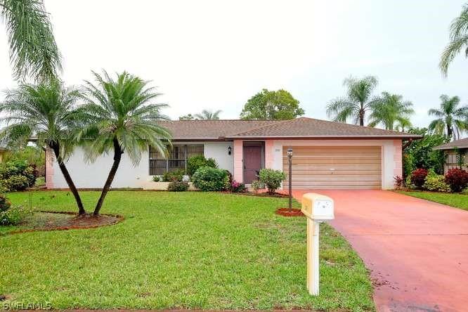210 Ground Dove Cir., Lehigh Acres, FL 33936