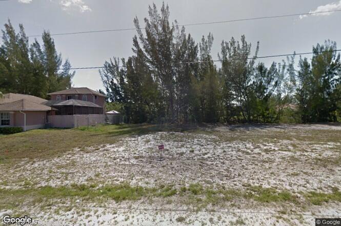 2727 SW 17th Pl., Cape Coral, FL 33914