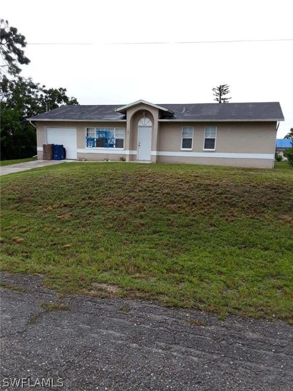 1018 Manikin Ave., Lehigh Acres, FL 33974