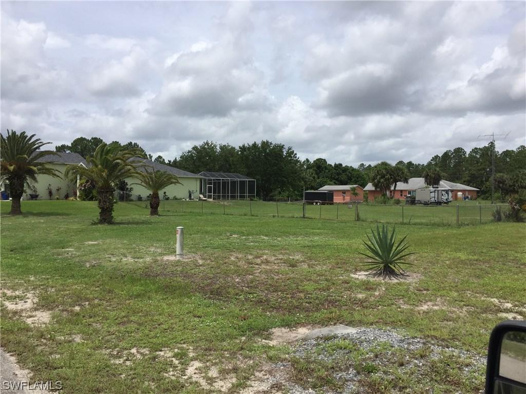 717 Plumosa Ave., Lehigh Acres, FL 33972