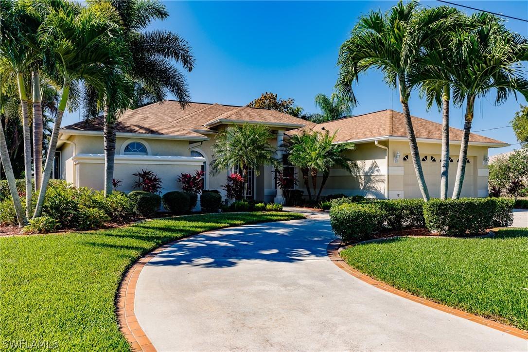 1712 SE 40th Ter., Cape Coral, FL 33904