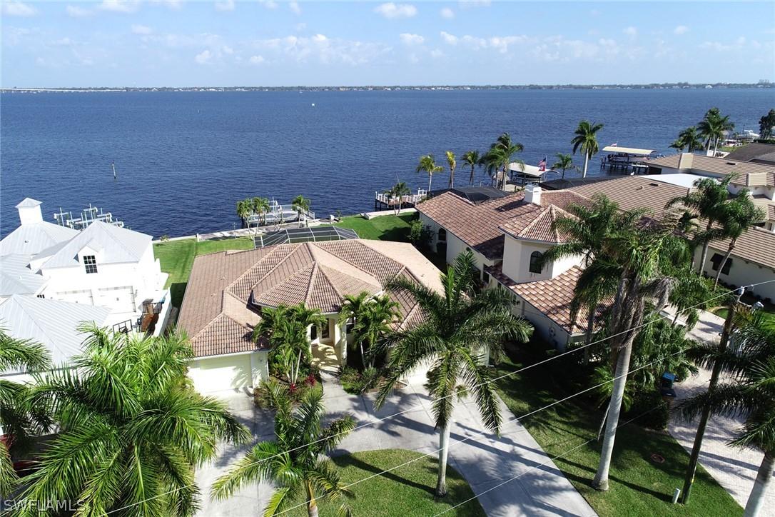 3327 SE 22nd Pl., Cape Coral, FL 33904