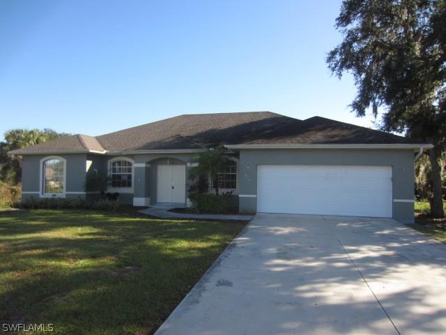 446 Ravenswood Blvd., Port Charlotte, FL 33954