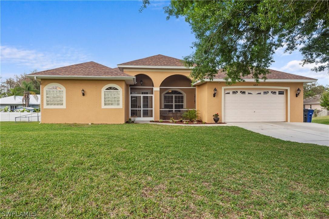 6817 Eagle St., Fort Myers, FL 33966
