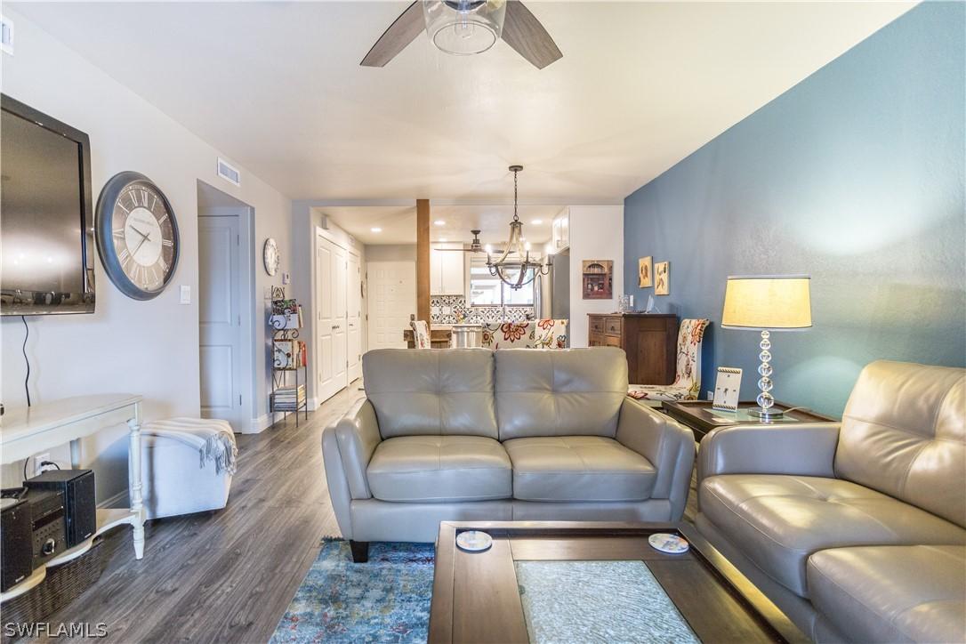 2121 Collier Ave. #220, Fort Myers, FL 33901