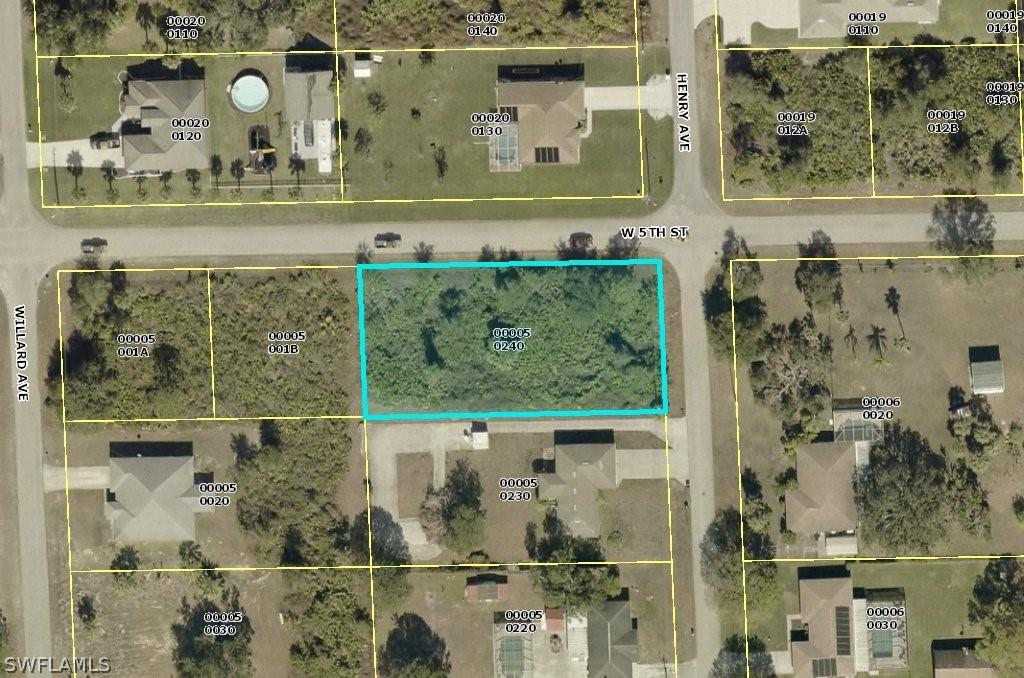 423 Henry Ave., Lehigh Acres, FL 33972