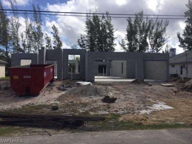 2703 SW 17th Pl., Cape Coral, FL 33914