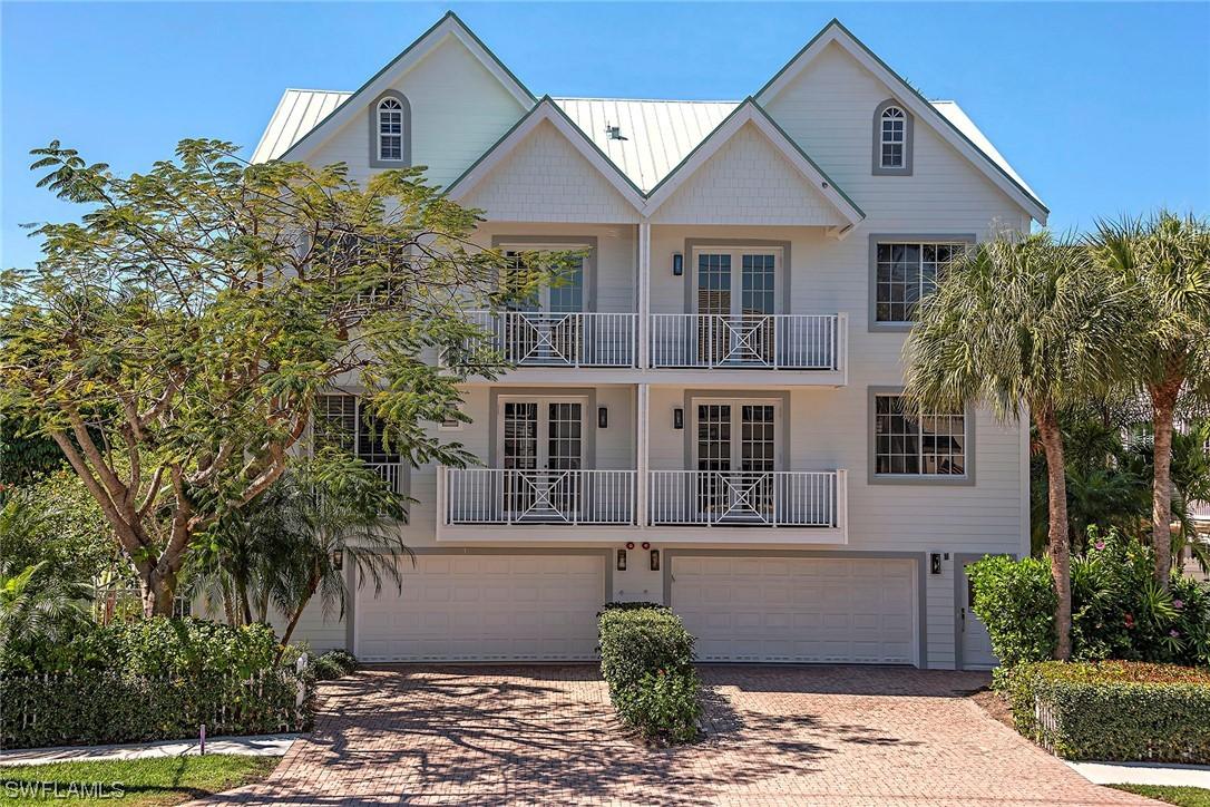 838 10th St. #102, Naples, FL 34102