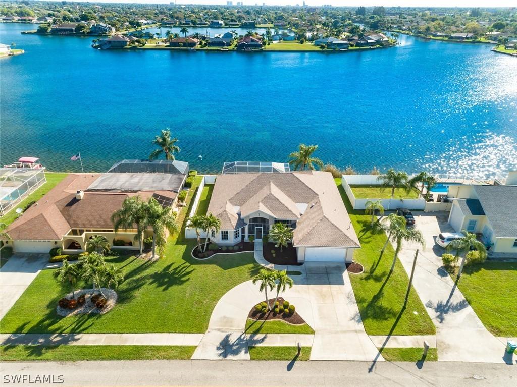 221 SE 8th Pl., Cape Coral, FL 33990