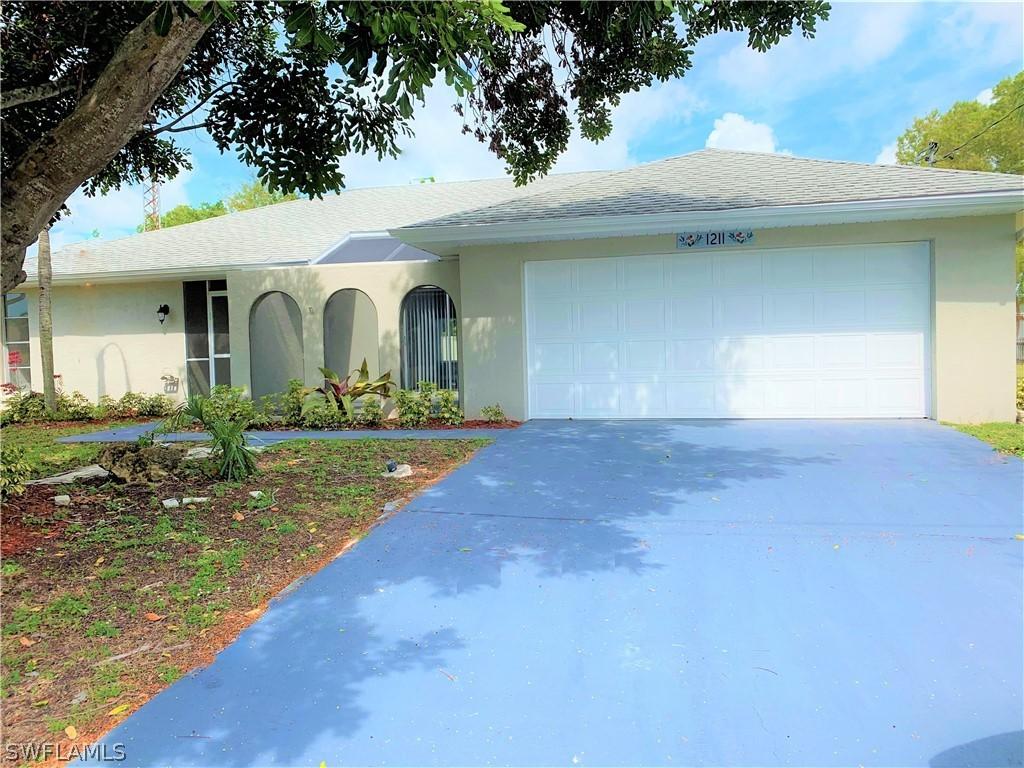 1211 SE 14th Ter., Cape Coral, FL 33990