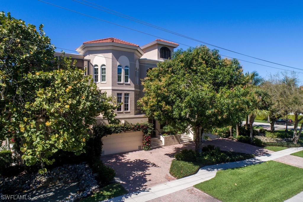 1012 5th St. #402, Naples, FL 34102