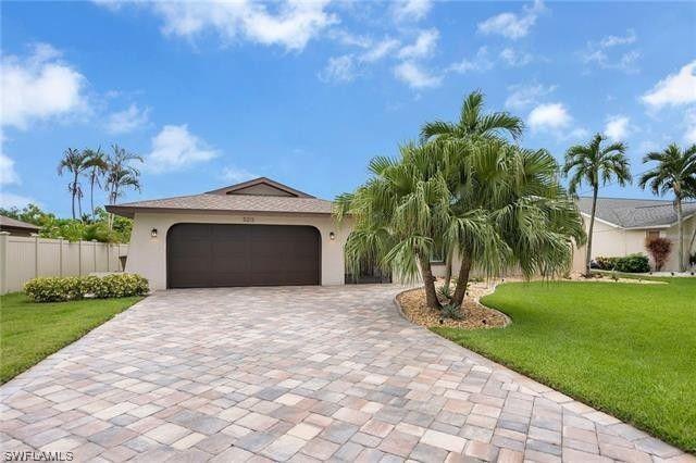 5213 SW 8th Pl., Cape Coral, FL 33914