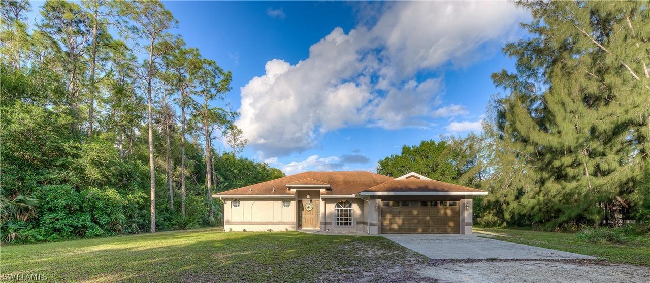 6260 Holstein Dr., Fort Myers, FL 33905