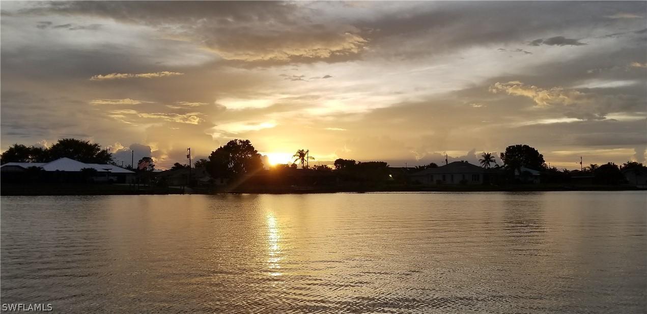 809 SW 2nd Ave., Cape Coral, FL 33991