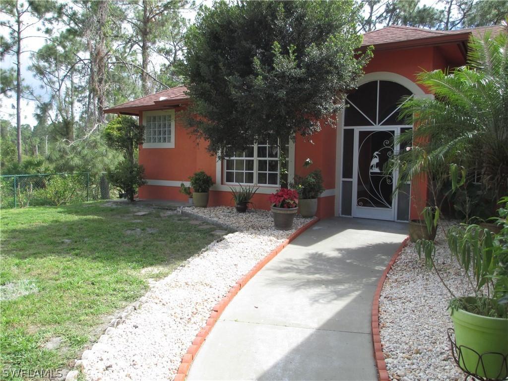 916 Milwaukee Blvd., Lehigh Acres, FL 33974