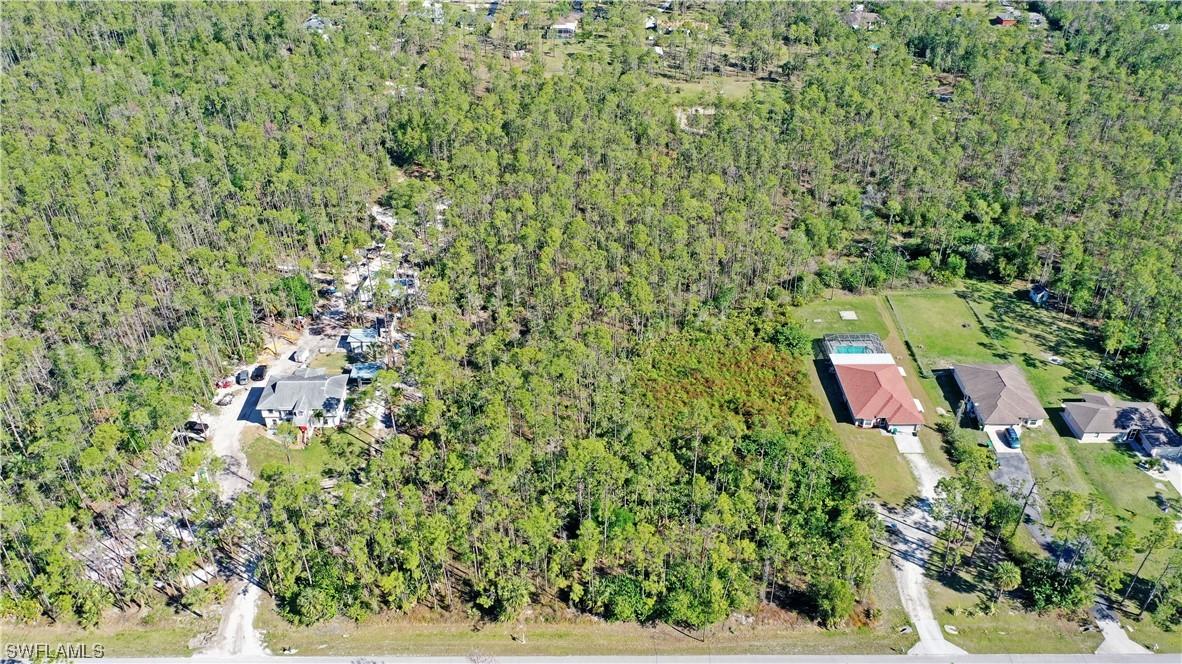 4th Ave., Naples, FL 34120