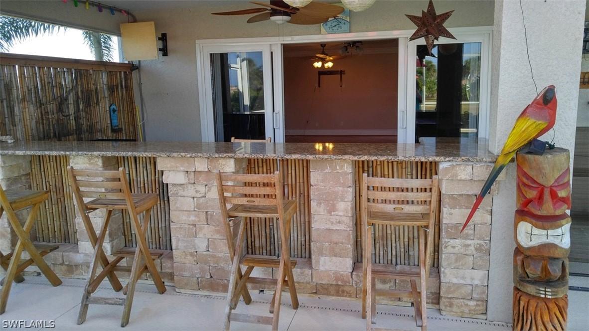 722 NW 18th Pl., Cape Coral, FL 33993