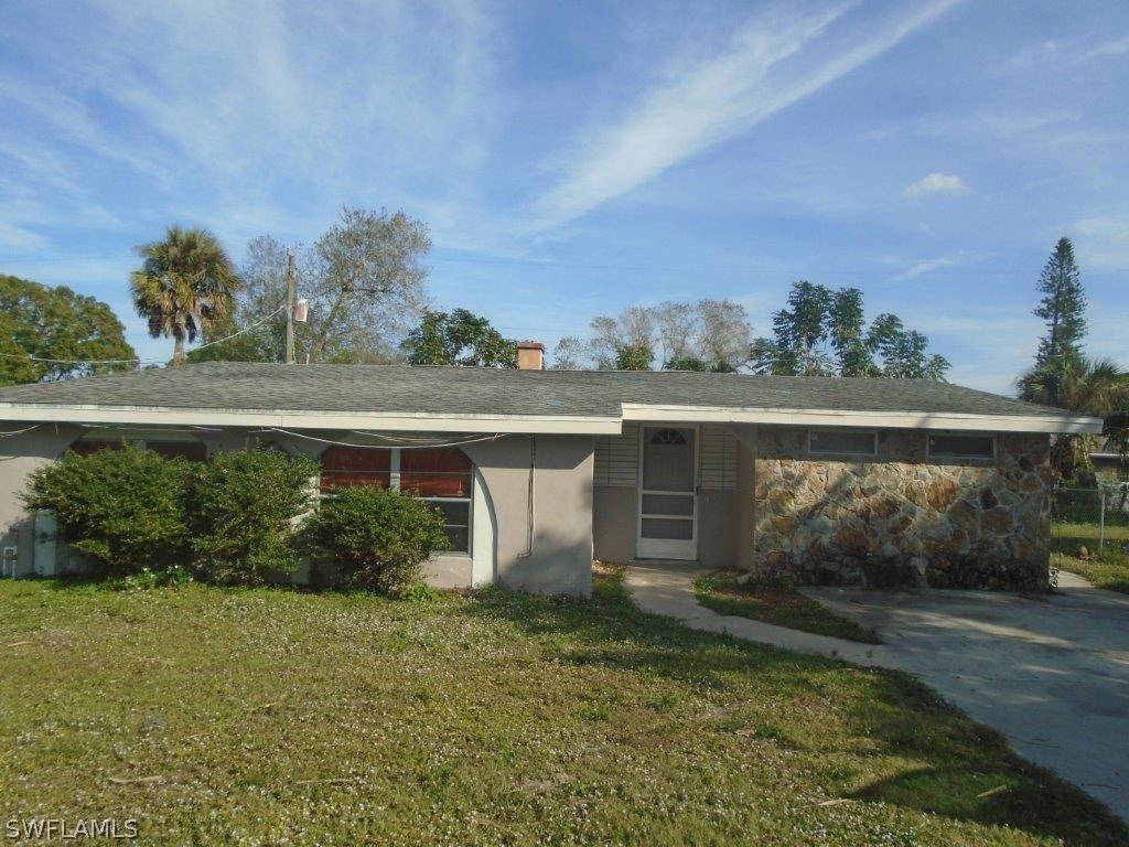 1645 Henderson Ave., Fort Myers, FL 33916