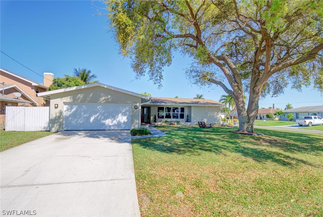 2941 SE 10th Pl., Cape Coral, FL 33904