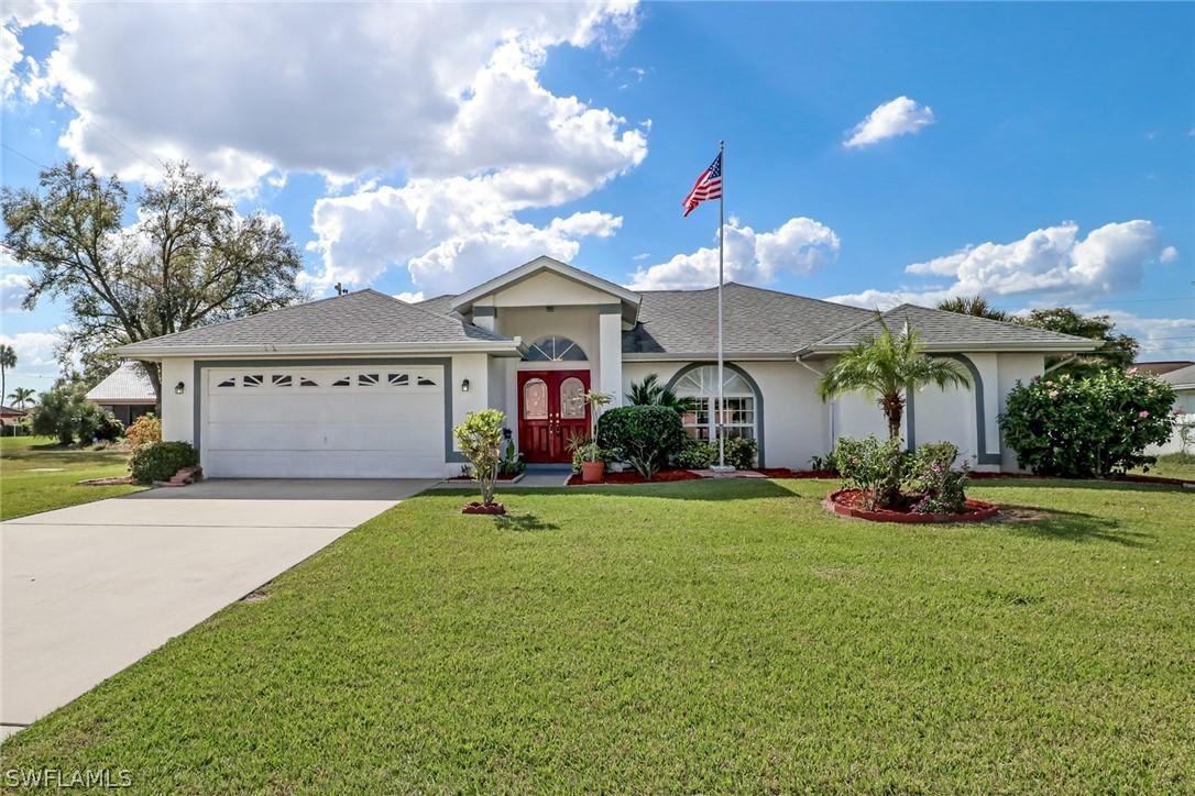 1656 Country Club Pkwy., Lehigh Acres, FL 33936