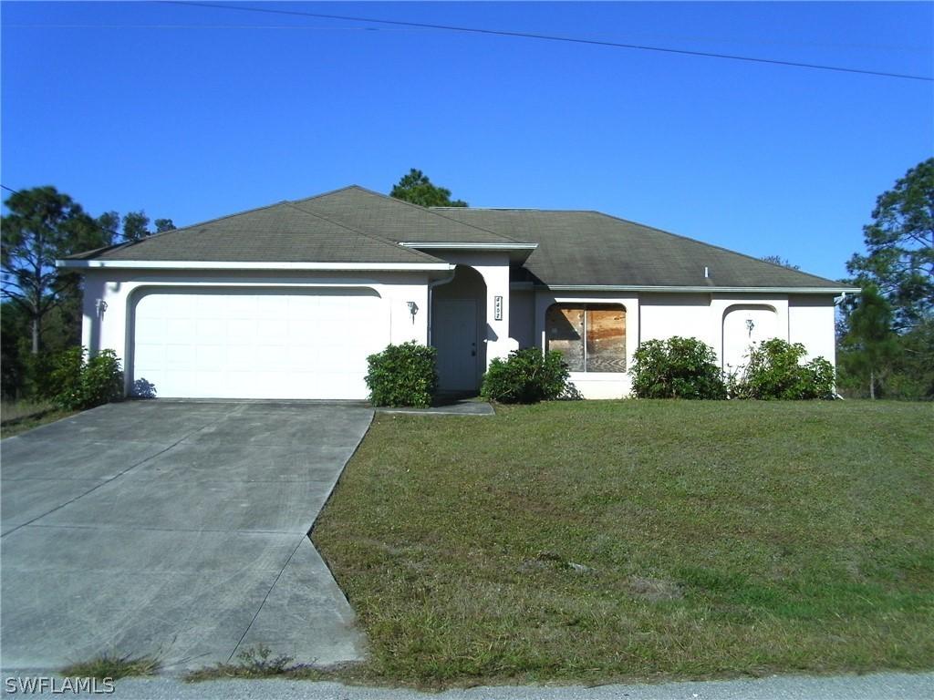 4402 Ruth Ave., Lehigh Acres, FL 33976