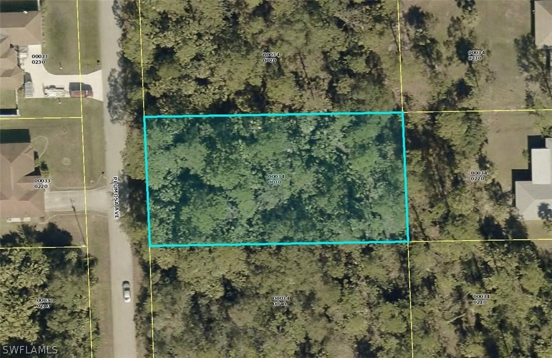 618 Plumosa Ave., Lehigh Acres, FL 33972