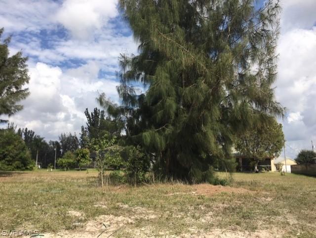 423 NW 7th Pl., Matlacha, FL 33993