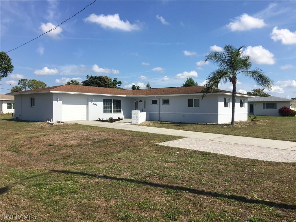 301 Hollywood St., Lehigh Acres, FL 33936