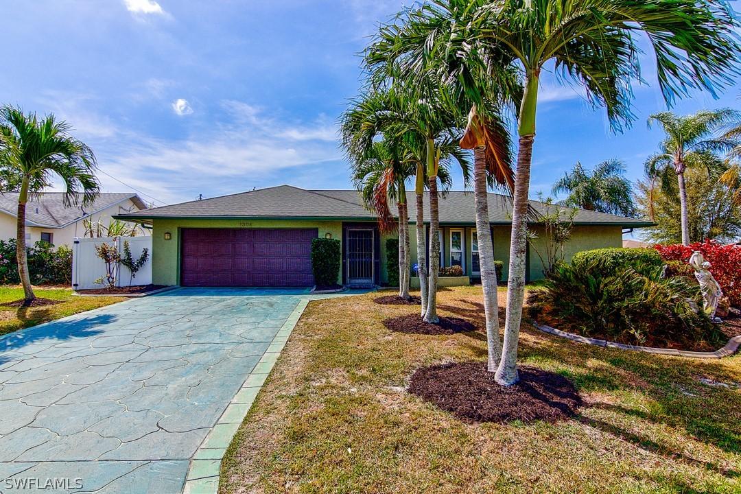 1304 SE 22nd Ter., Cape Coral, FL 33990