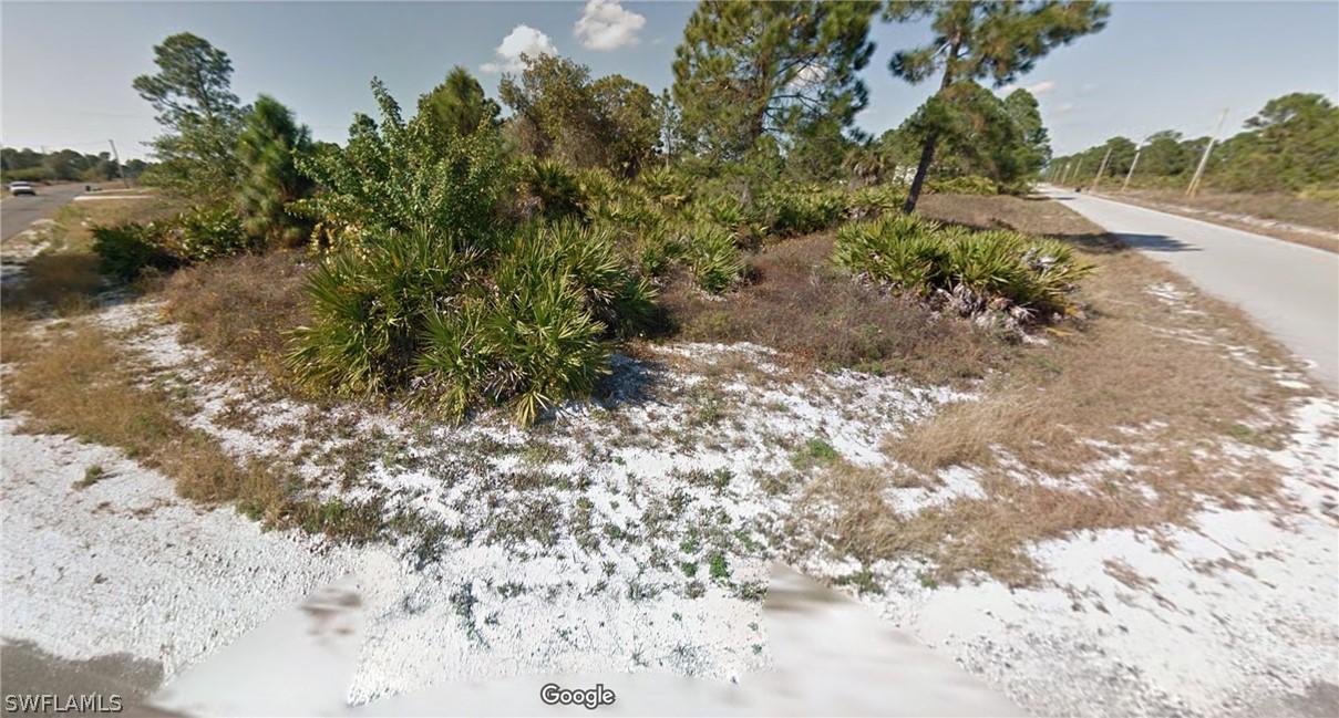 558 Aspen Ave., Lehigh Acres, FL 33974