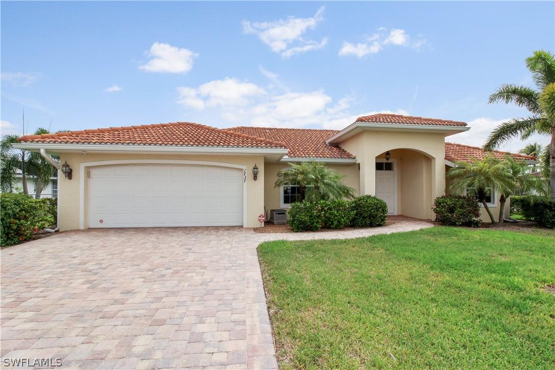 1737 SE 39th Ter., Cape Coral, FL 33904
