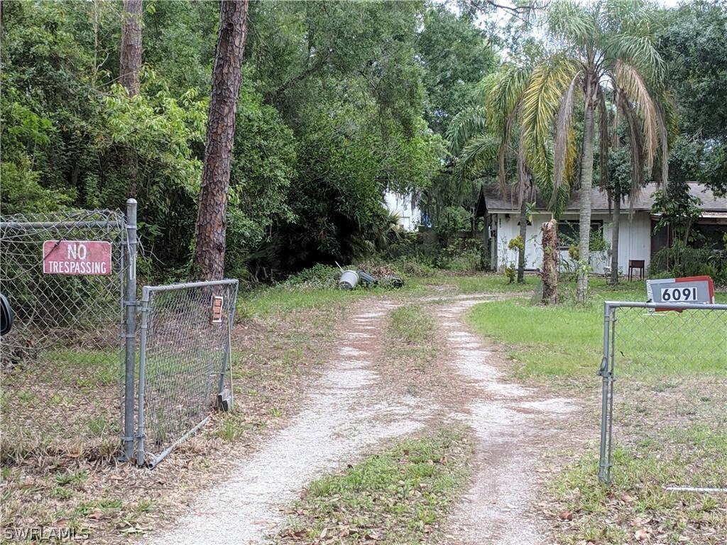 6091 Hamilton Dr., Fort Myers, FL 33905